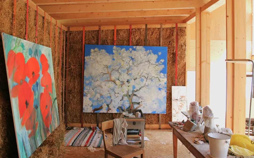 Ikone der Bauwende – Atelierhaus aus Strohballen